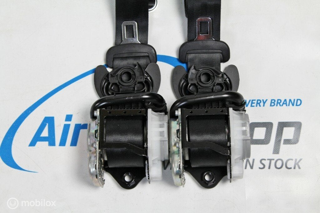 2 x gordels volkswagen passat b8 (2014-heden), Auto-onderdelen, Interieur en Bekleding