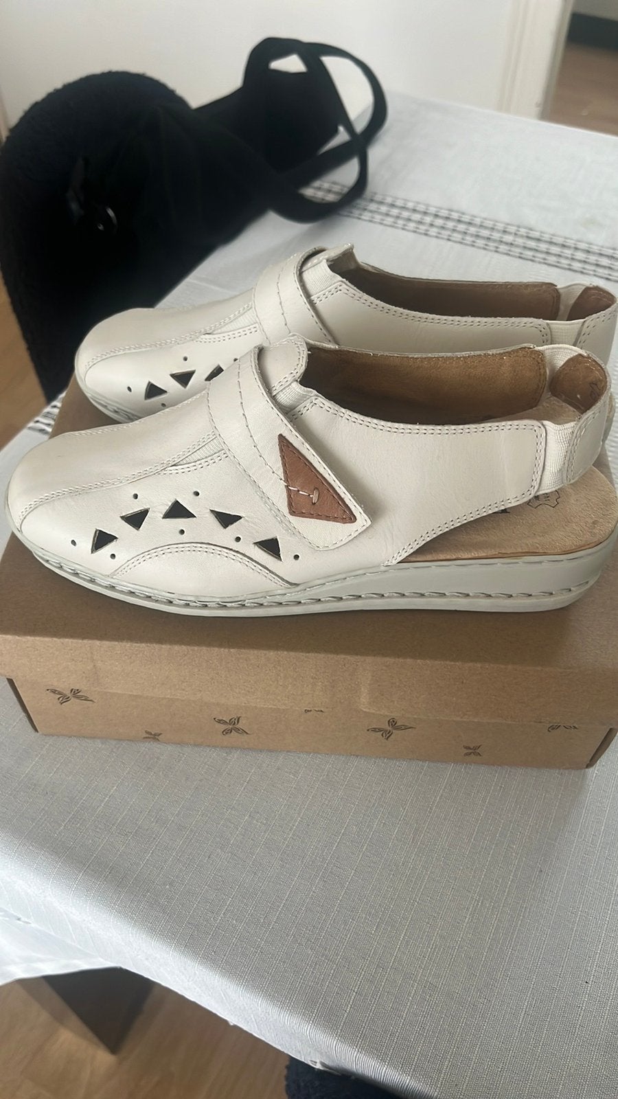 dames sandalen maat 39, Kleding | Dames, Schoenen, Ophalen of Verzenden, Nieuw, Bruin