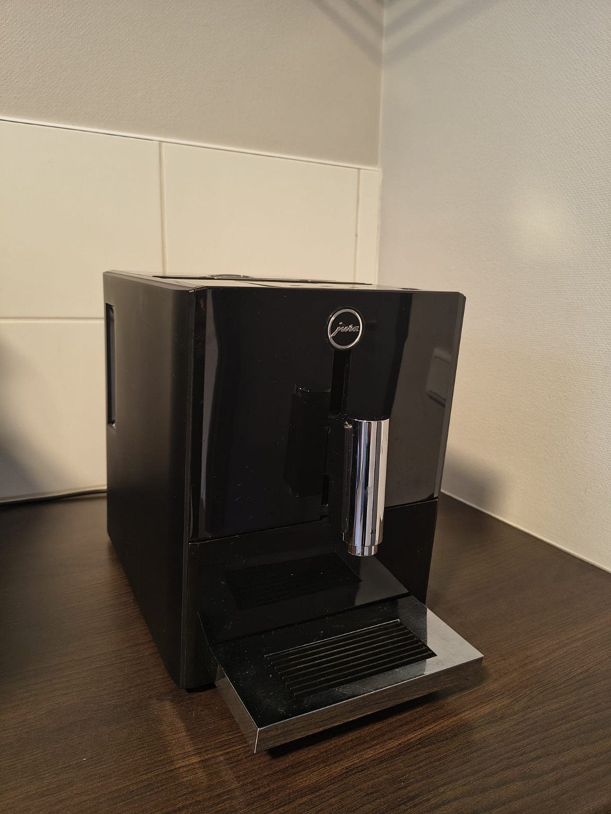 jura A1 met defect, Ophalen, Afneembaar waterreservoir, Koffiemachine, Niet werkend