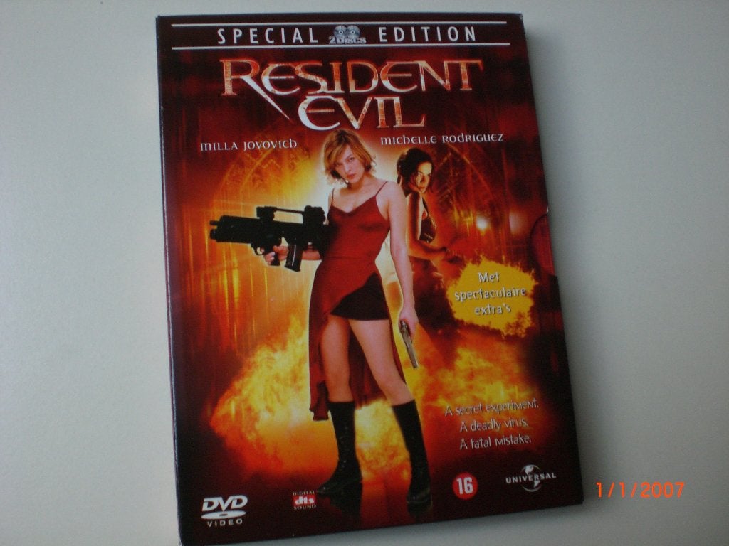 2 disc dvd Resident Evil Milla Jovovich Michelle Rodriguez, Engels, Vanaf 16 jaar, Nederlands, Bonusmateriaal