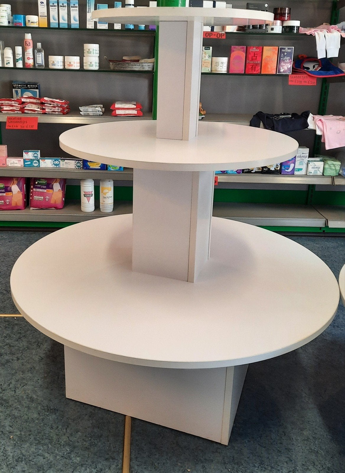 2 stuks winkel etageres, Ophalen, Gebruikt