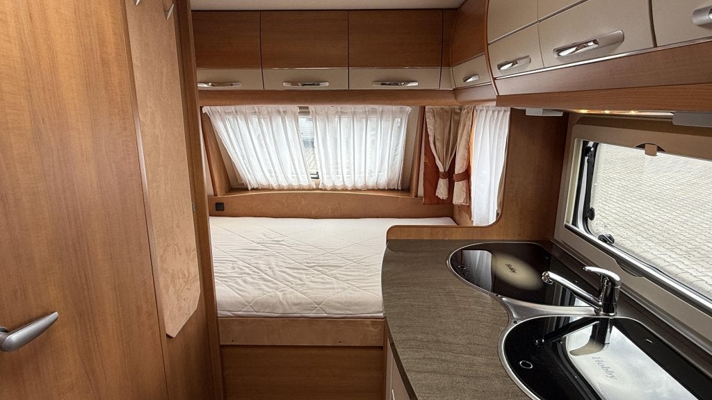 Hobby Excellent 455 UF bouwjaar 2009 met luifel, Caravans en Kamperen, Schokbreker, Rondzit, Hobby, Bedrijf