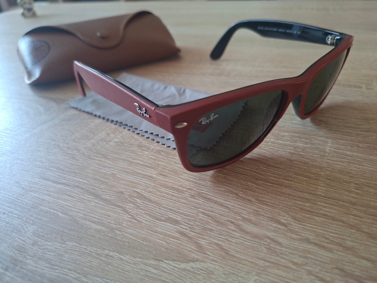 Ray-Ban zonnebril - Gebruikt maar in goede staat, Gebruikt, Zonnebril, Ophalen of Verzenden, Ray-Ban