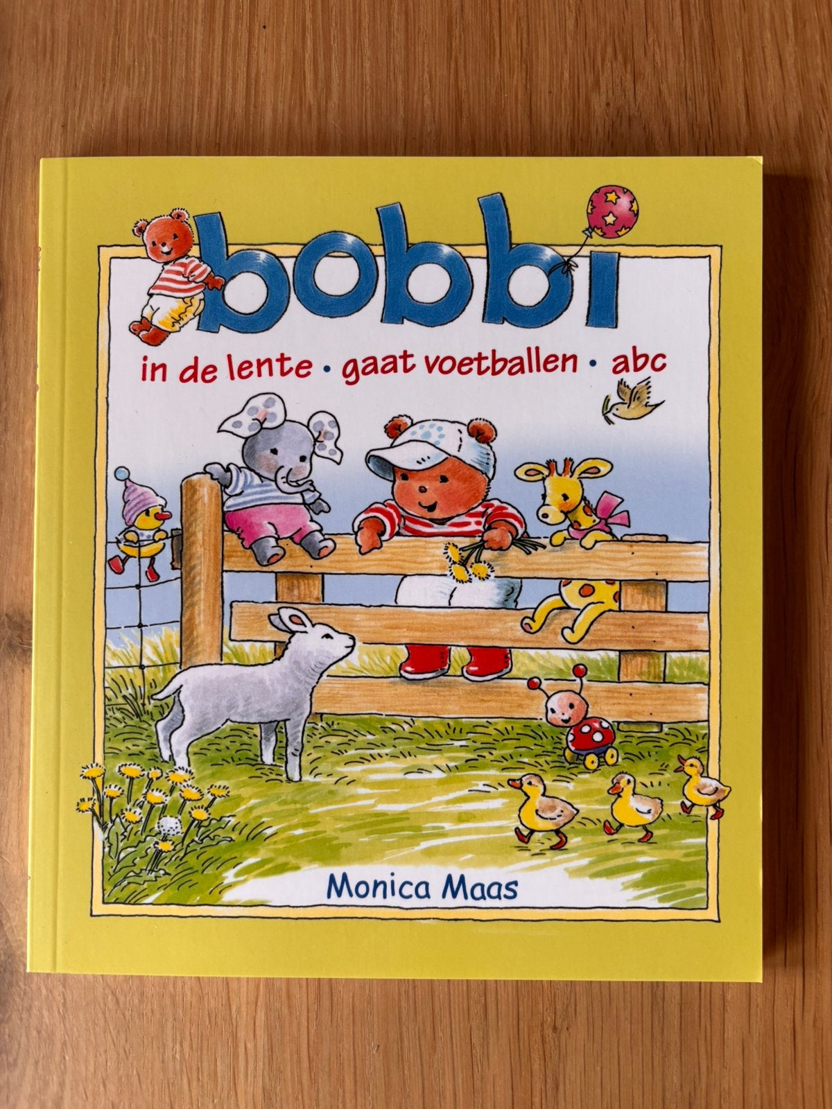Bobbi 3 in 1 boekje (in de lente, gaat voetballen, ABC), Ophalen of Verzenden, Nieuw, 2 tot 3 jaar