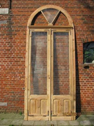 332hx141,5br Twee sets antieke deuren met rond bovenlicht
