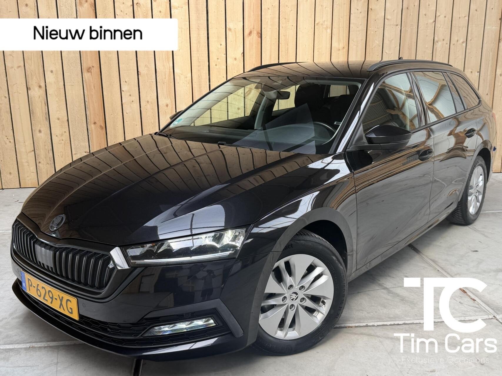 Skoda Octavia Combi 1.0 TSI Business Edition Trekhaak uitkla, Auto's, Voorwielaandrijving, Gebruikt, Euro 6, Parkeersensor