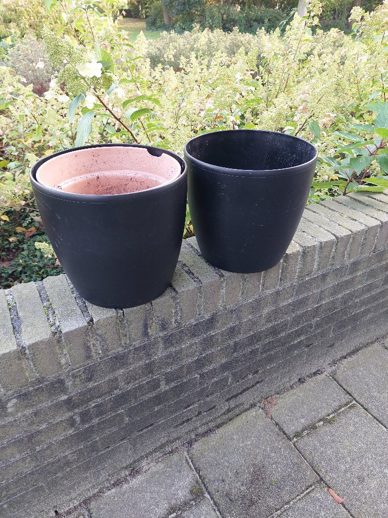 Elho Bloempotten, Ophalen, Kunststof, Gebruikt, Rond