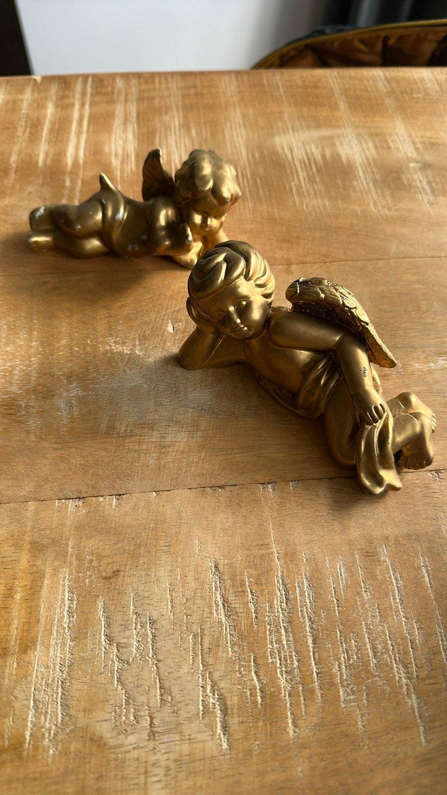 Set van 2 gouden engeltjes - Decoratieve beeldjes, Ophalen of Verzenden, Gebruikt, Fantasy