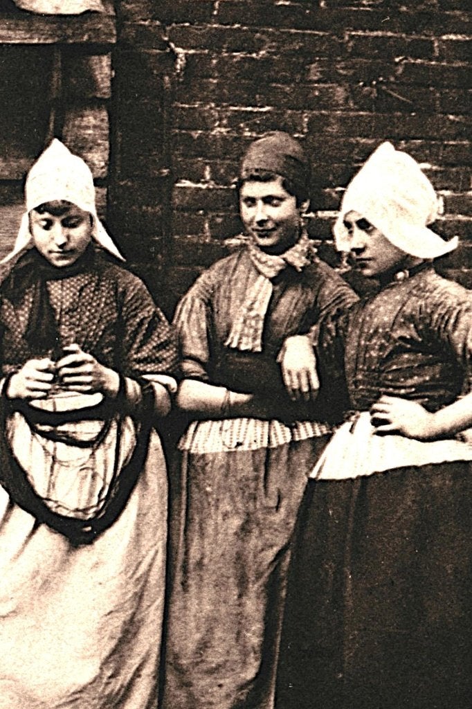 936223 Volendam Klederdracht Nette oude kaart Onbeschreven, Ophalen of Verzenden, Voor 1920, Ongelopen, Noord-Holland