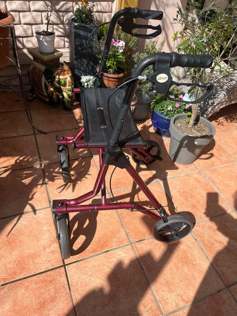 Aluminium Rollator Licht, Ophalen of Verzenden, Zo goed als nieuw
