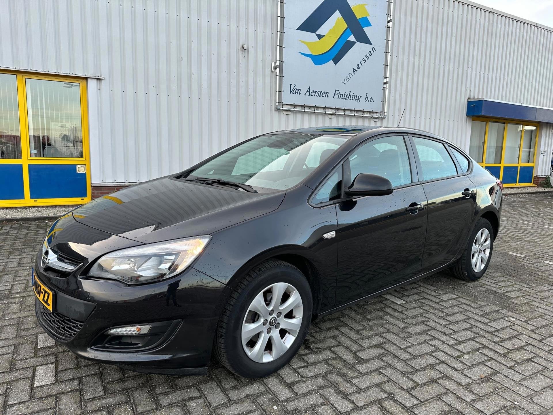 Opel ASTRA NOTCHBACK BA2H4EHTA5, Euro 5, Gebruikt, 4 cilinders, Zwart