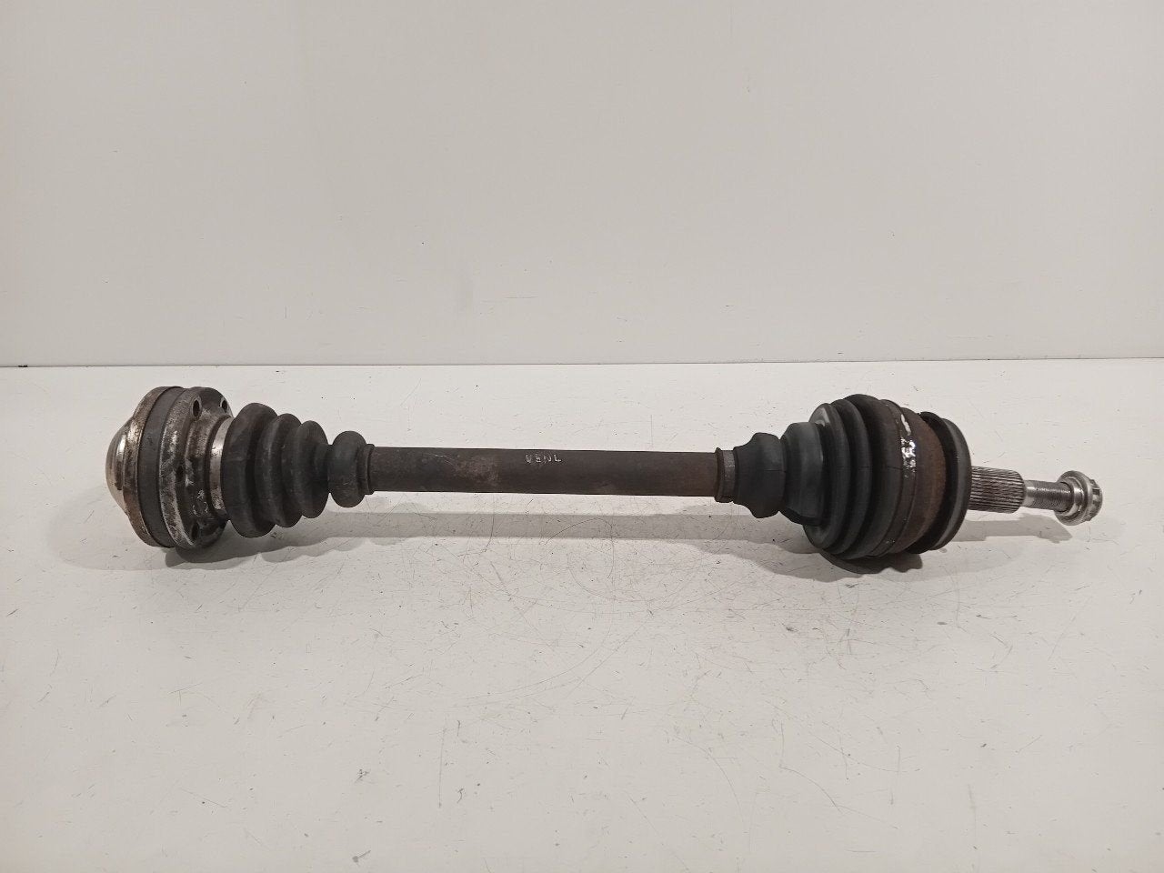 Aandrijfas links voor Volkswagen Transporter, Auto-onderdelen, Transmissie en Toebehoren, Onderdelen@venauto.nl, Van der Ven Autorecycling B.V.