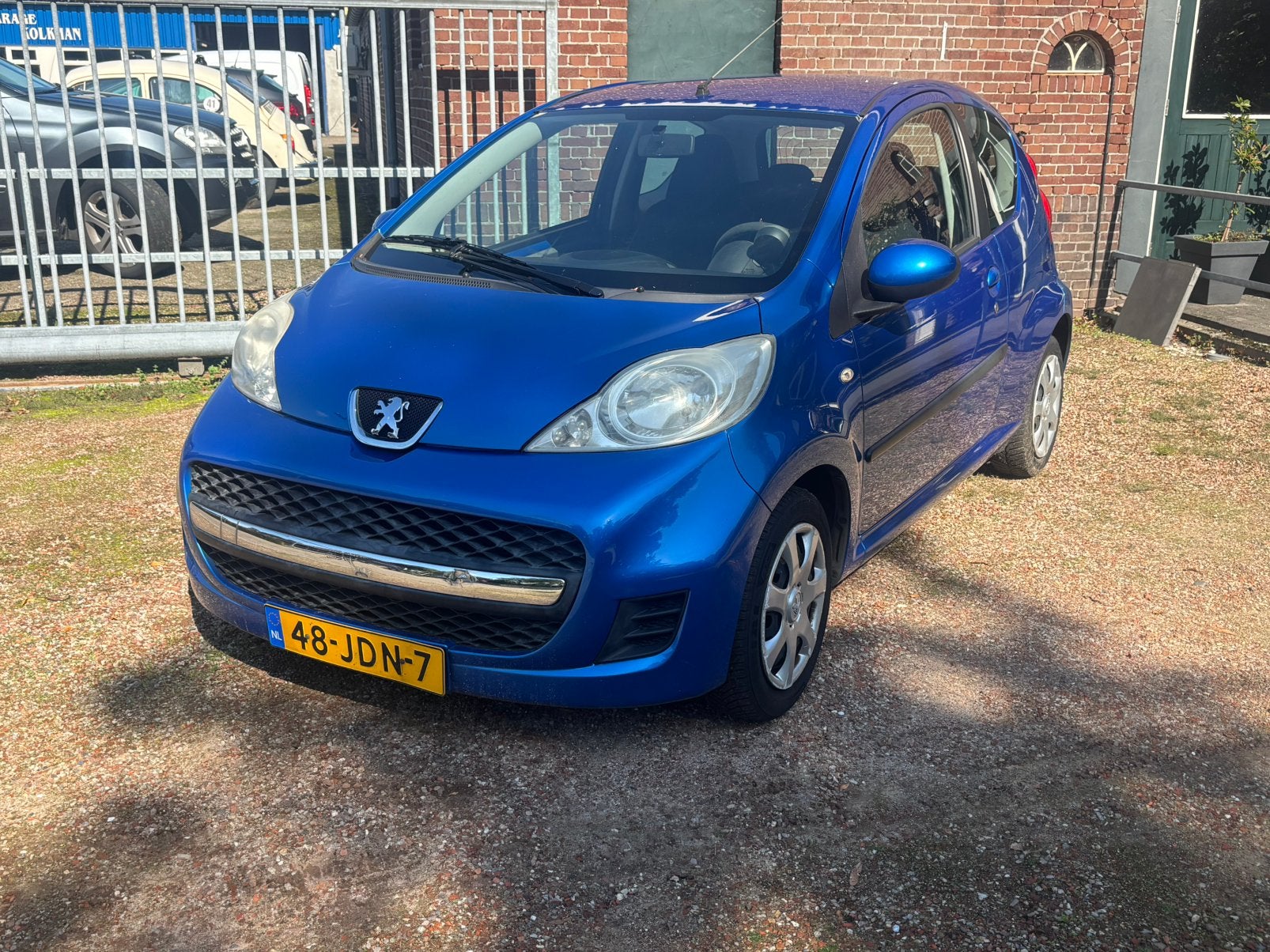 Peugeot 107 1.0 12V 3DR 2009 Blauw, Auto's, Voorwielaandrijving, 68 pk, Origineel Nederlands, Handgeschakeld