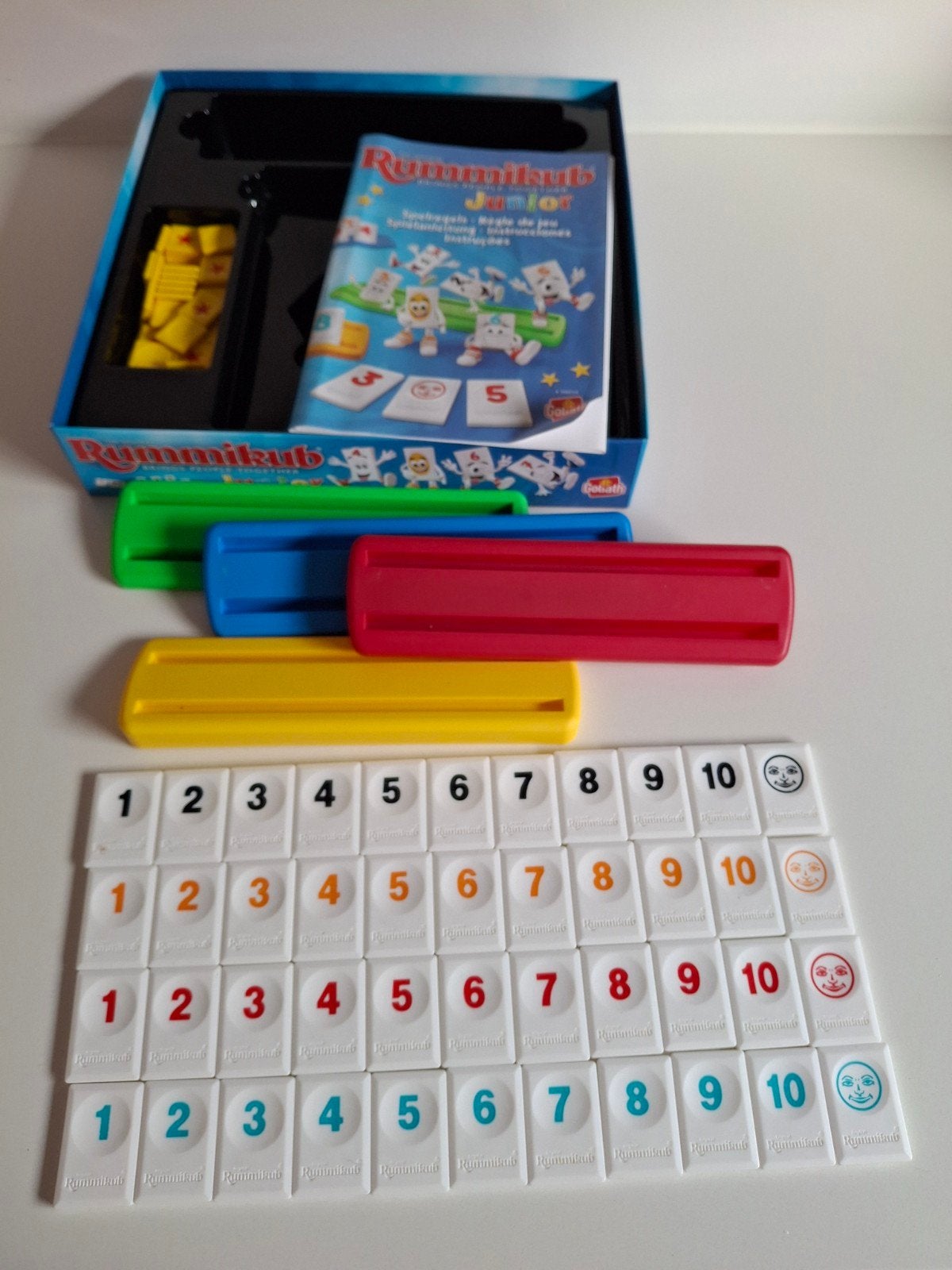 Rummikub Junior - Compleet en in goede staat, Drie of vier spelers, Ophalen of Verzenden, Zo goed als nieuw, Goliath