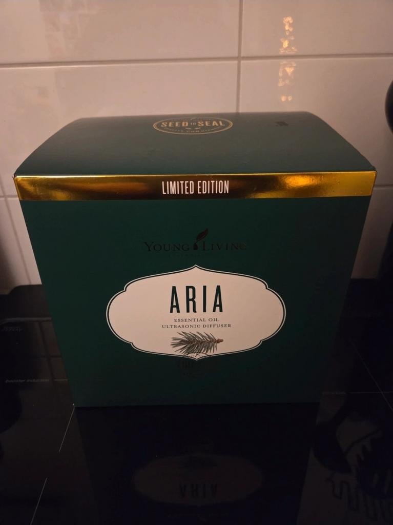 Young Living Aria Diffuser - Limited Edition, Ophalen of Verzenden, Nieuw
