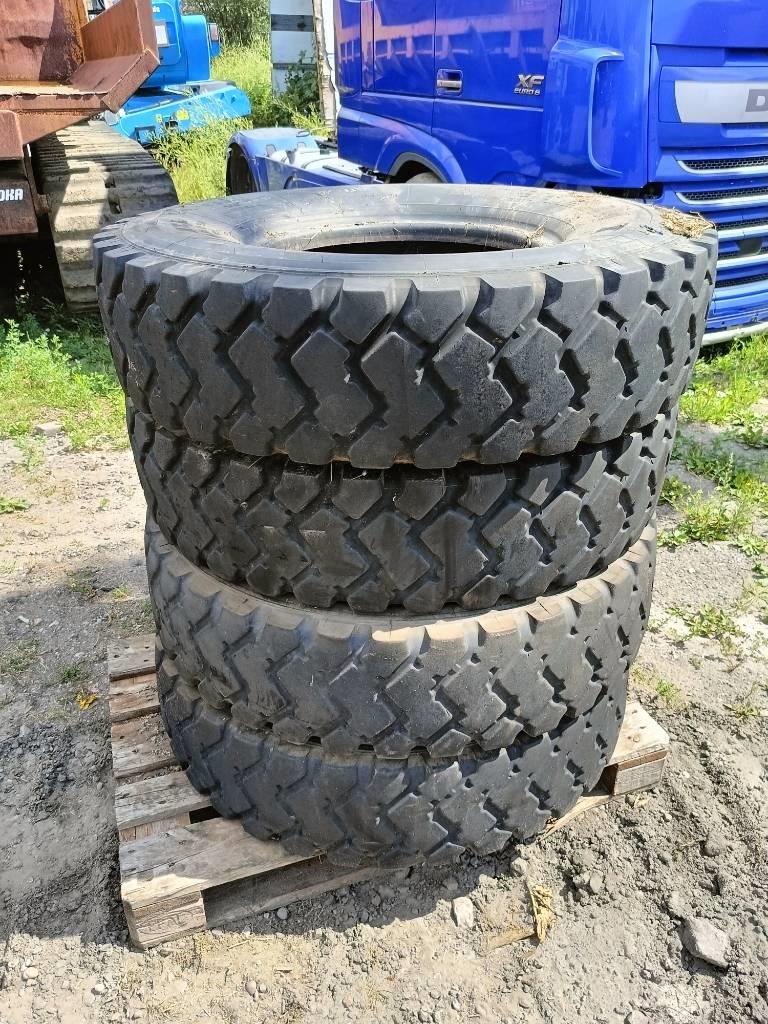 Michelin 12.00R20 , 14.00R20, 335/80R20 , 395/85R2 365/80R2, Auto-onderdelen, Banden en Velgen, Gebruikt