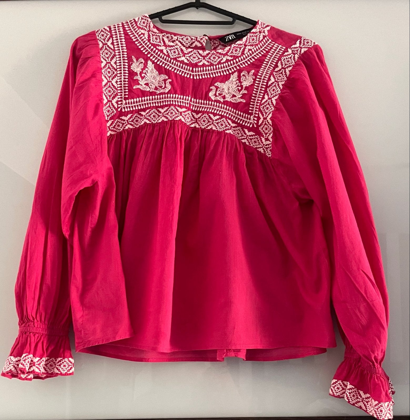 Zara roze blouse met borduursel maat xs, Kleding | Dames, Blouses en Tunieken, Ophalen of Verzenden, Zo goed als nieuw, Maat 34 (XS) of kleiner