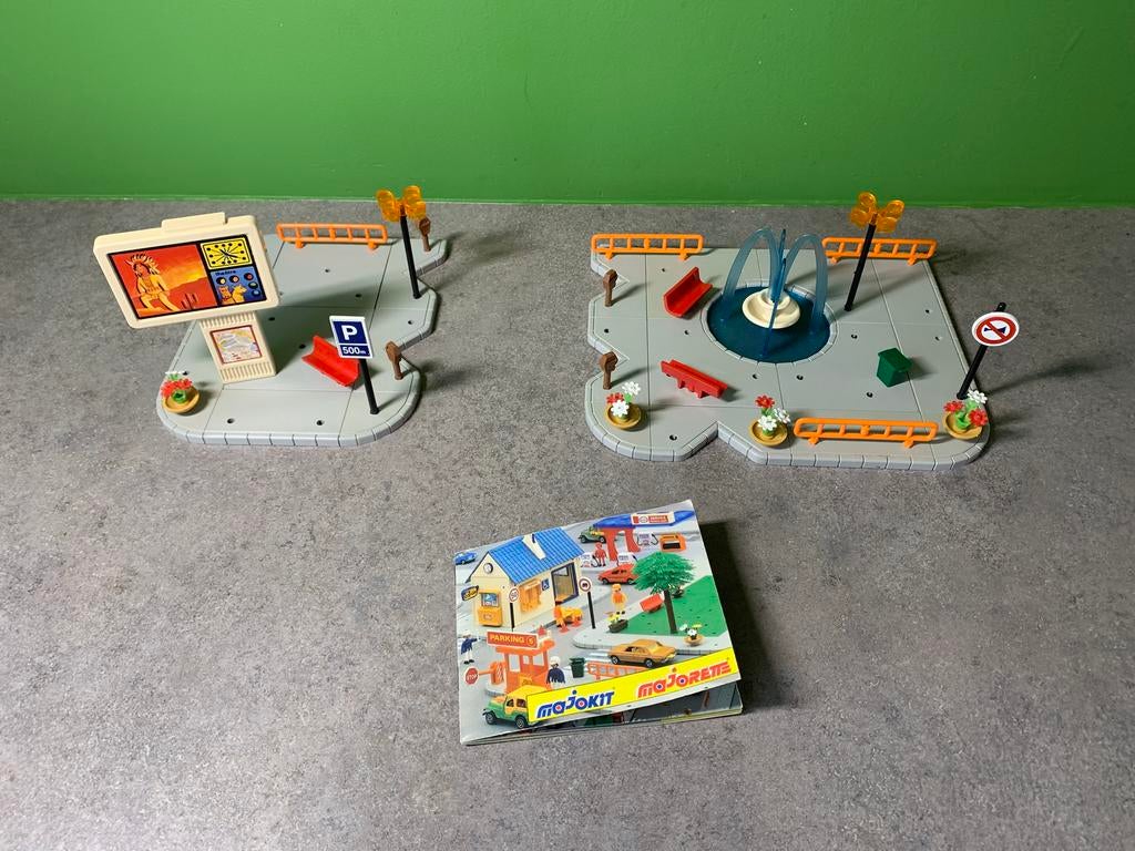 Vintage Majorette Majokit parkje met fontein nr 702, Ophalen of Verzenden, Gebruikt, Jongen of Meisje