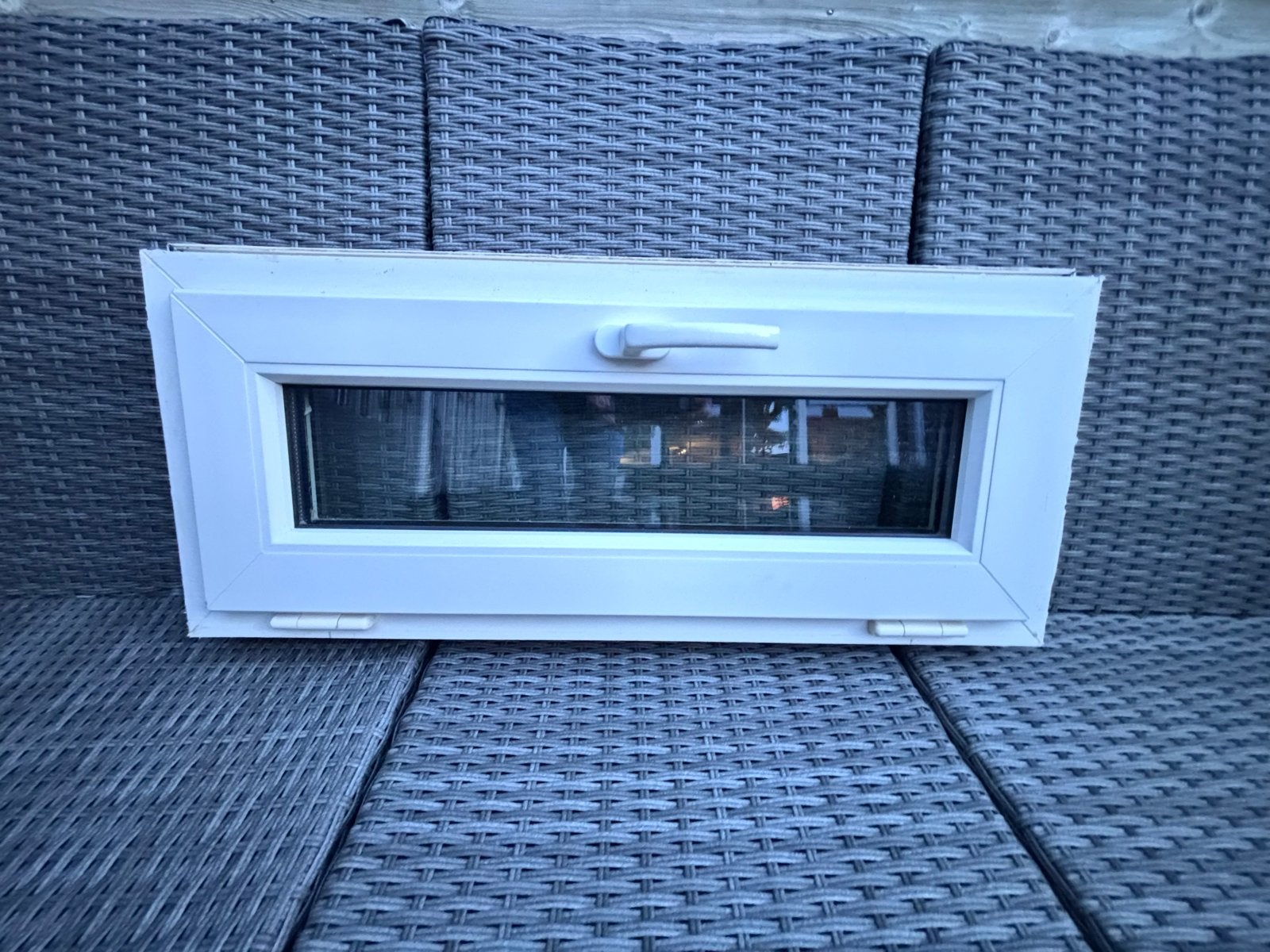 Witte kunststof raam met dubbelglas, Ophalen, Gevelraam of Ruit, Gebruikt, Minder dan 80 cm