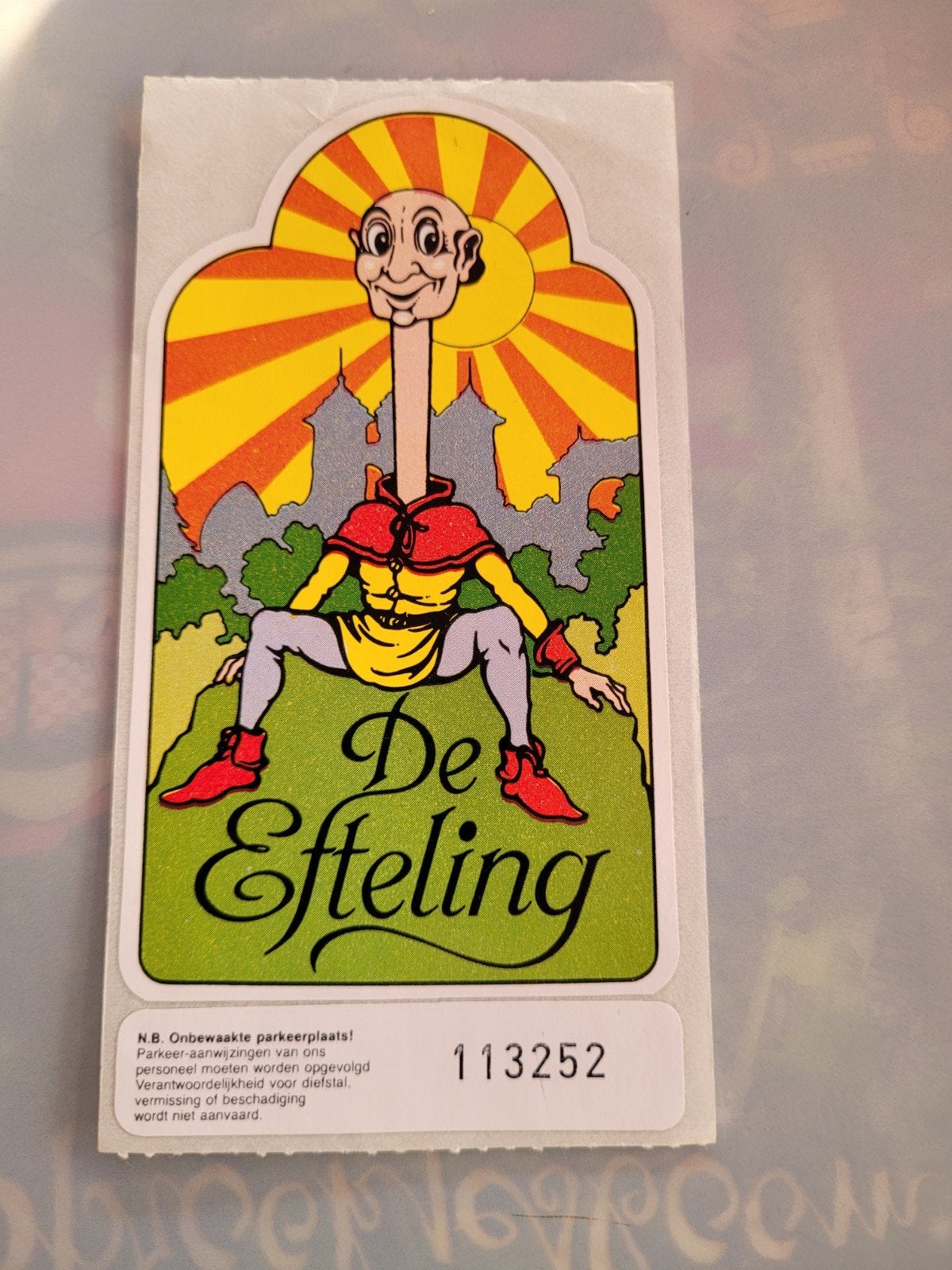 Vintage Efteling sticker met Langnek, Verzamelen, Ophalen of Verzenden, Zo goed als nieuw, Gebruiksvoorwerp