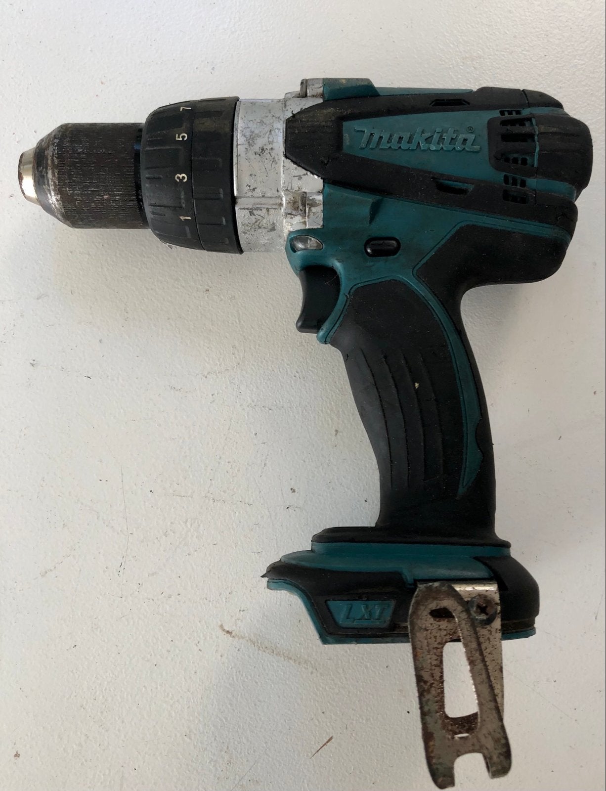 Makita DJR187 Accu Boor- en Schroefmachine (defect), Gebruikt, Variabele snelheid, Ophalen of Verzenden, Boor- en Schroefmachine
