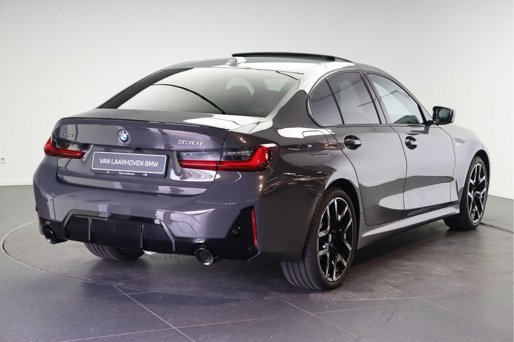 BMW 3 Serie 330i xDrive M Sport Automaat / Schuif-kanteldak, Auto's, BMW, Automaat, 1998 cc, Zwart, 4 cilinders