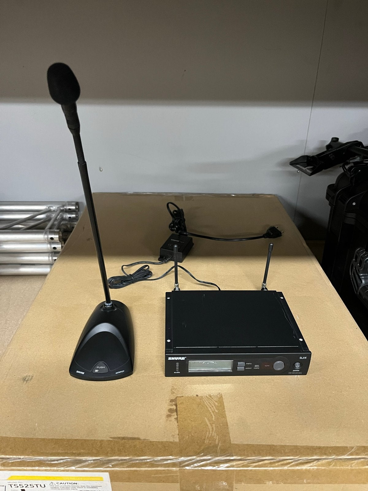 Shure SLX4 draadloze microfoon set met Microflex MX890, Muziek en Instrumenten, Shure, Overige typen, Ophalen of Verzenden, Zo goed als nieuw