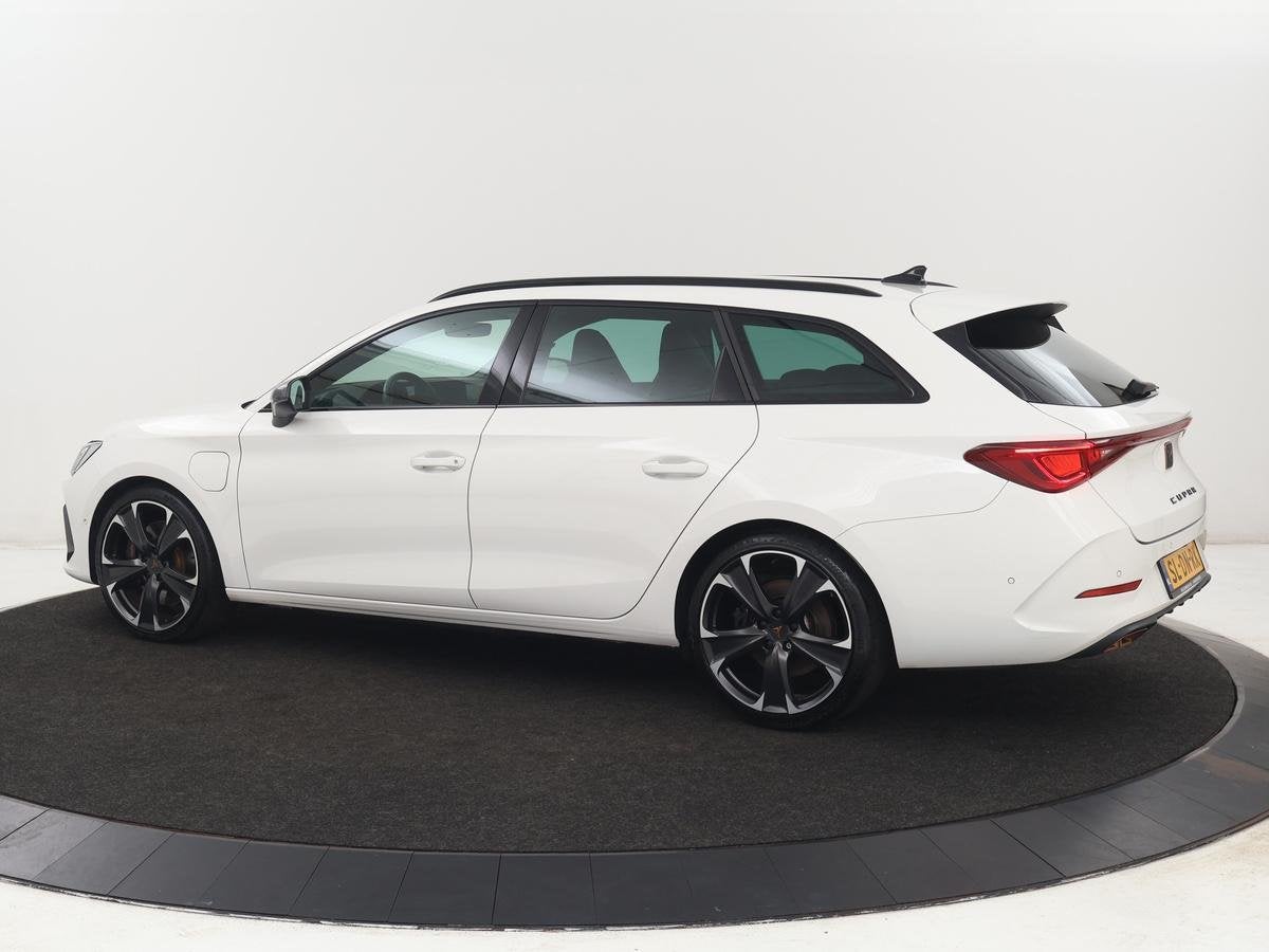 Cupra León