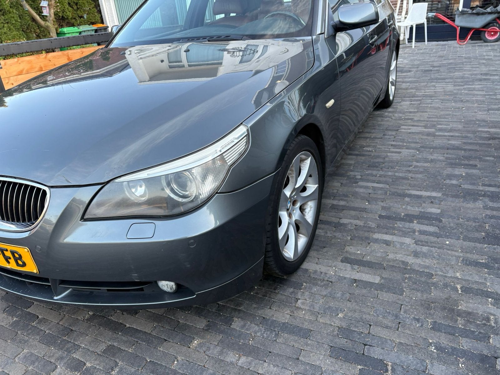 BMW 5-Serie 3.0 D 535 AUT 2006 Grijs, Auto's, BMW, Achterwielaandrijving, 2993 cc, 2000 kg, Origineel Nederlands