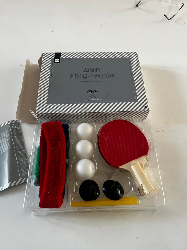 Hema Mini Ping-Pong Set - Nieuw in doos, Sport en Fitness, Tafeltennis, Ophalen of Verzenden, Nieuw, Net, Batje(s) of Balletje(s)