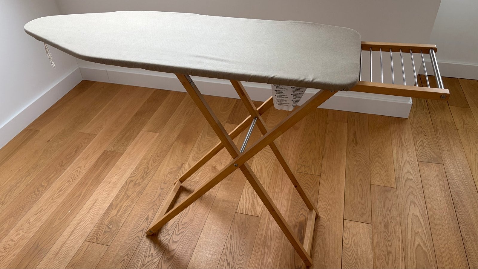 IKEA TVÄTTA ironing board birch with iron rest, Ophalen, Gebruikt
