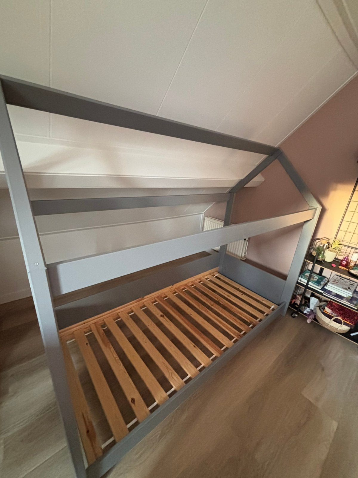 Houten bed in huisjes vorm, Ophalen, Gebruikt