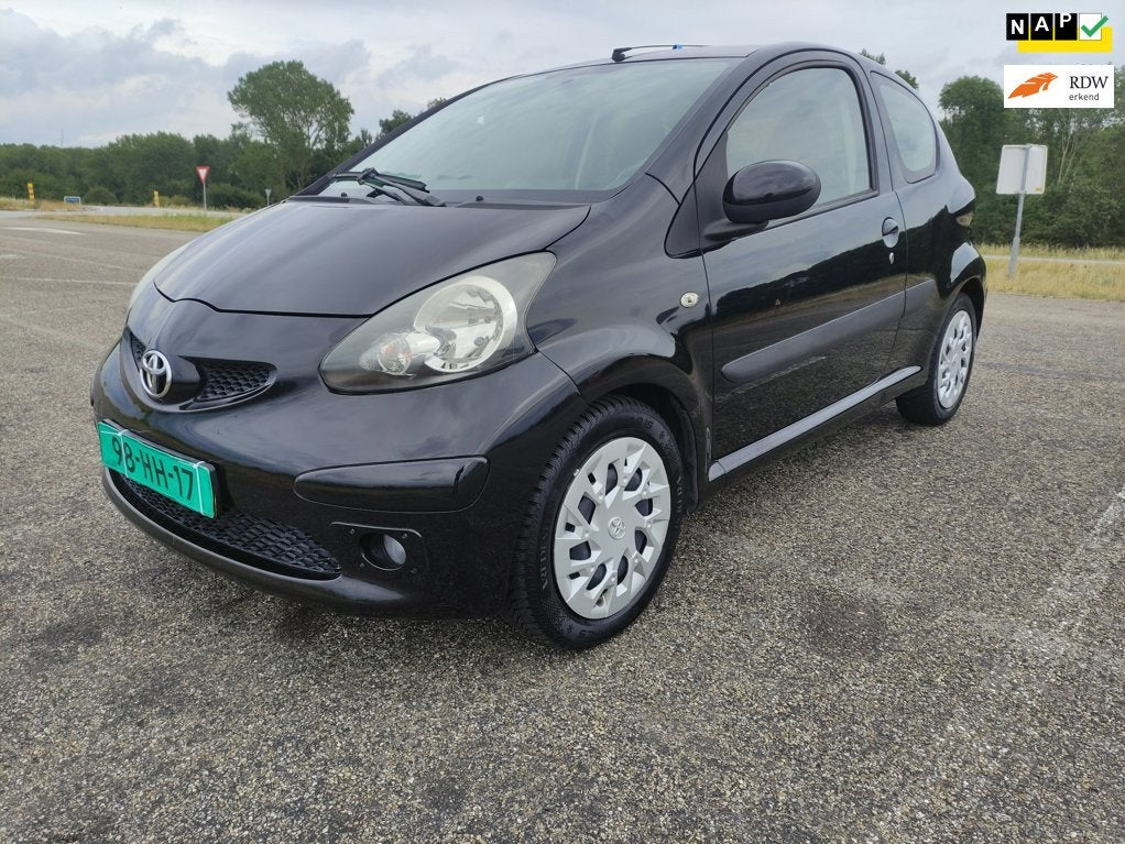 Toyota Aygo 1.0-12V Sport met goed werkende Airco en Carplay, Voorwielaandrijving, Gebruikt, Elektrische ramen, 4 stoelen