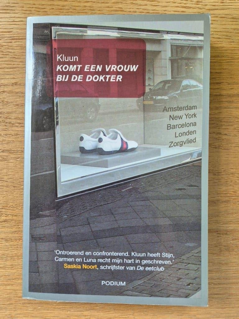 Boek Komt een vrouw bij de dokter - Kluun, Ophalen of Verzenden, Gelezen, Kluun