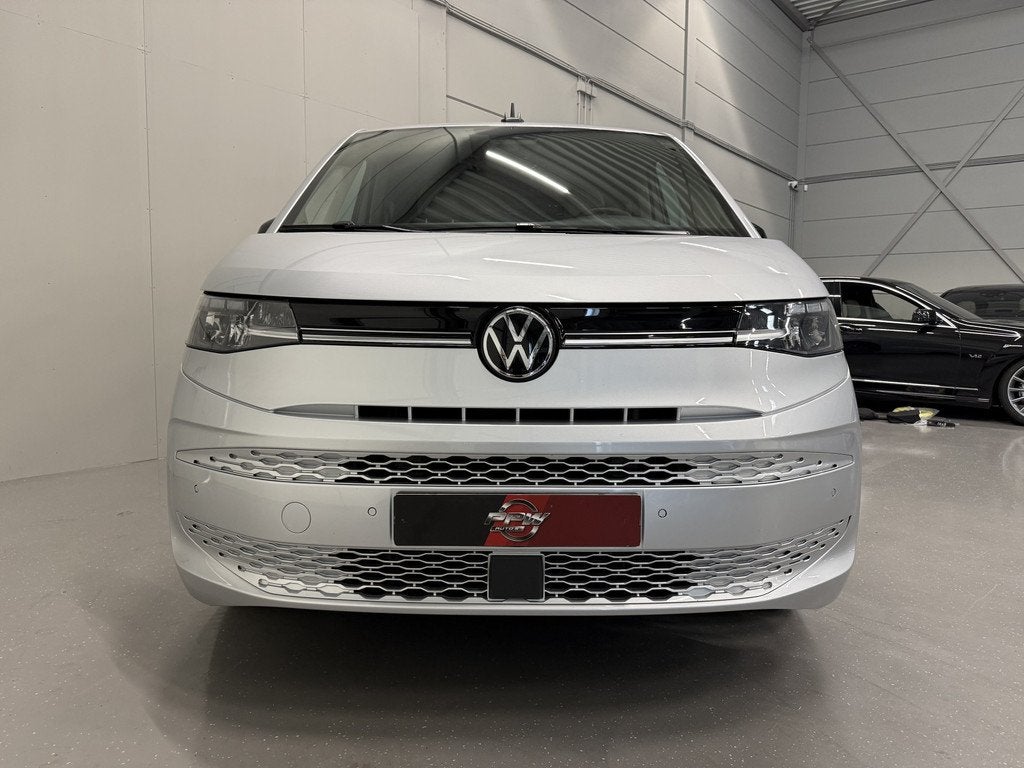 Volkswagen Multivan 1.4 eHybrid Life 7p. TREKHAAK/ACC/ELECTR, Auto's, Volkswagen, Stof, Gebruikt, Zwart, Met garantie (alle)