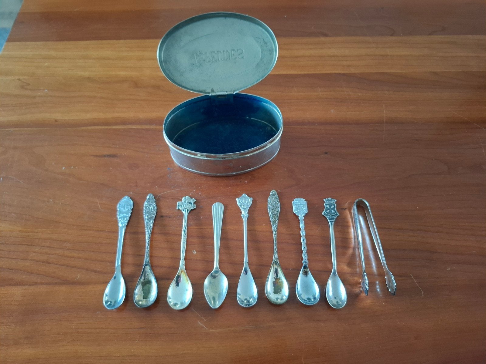 Verzilverde lepeltjes met suikertang in doosje, Antiek en Kunst, Ophalen of Verzenden