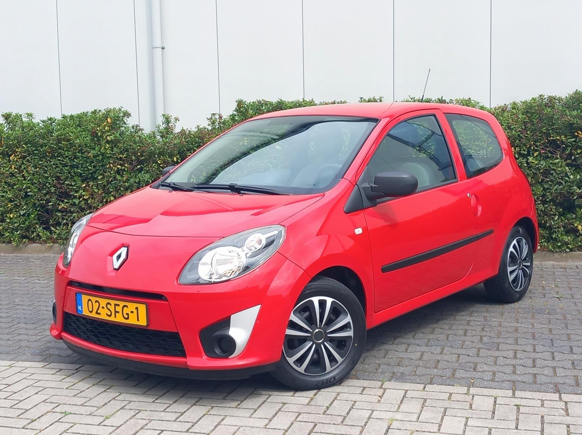 RENAULT Twingo 1.2 16V 75pk ECO² Authentique, Auto's, 21 km/l, Gebruikt, 4 cilinders, 4 stoelen