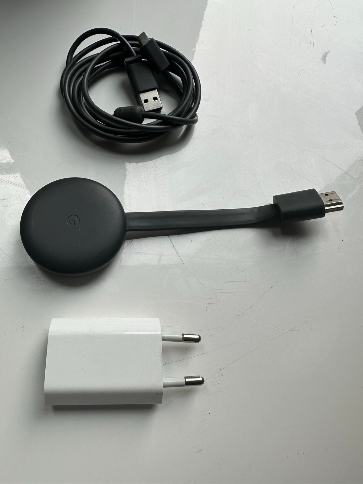 Google Chromecast met adapter en kabel, Audio, Tv en Foto, Mediaspelers, Ophalen, Zo goed als nieuw, HDMI, Zonder harde schijf