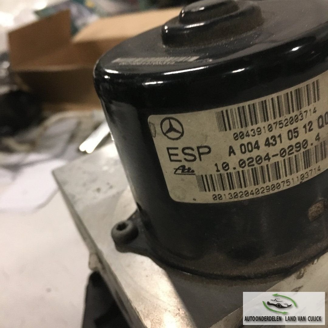 Mercedes C203 Coupe 2.0 benzine 2001 Abs Pomp A 203 545 1632, Gebruikt, -, -, Ophalen of Verzenden