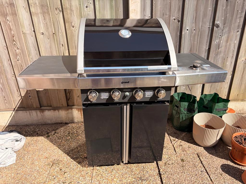 Grandhall Gas BBQ met 4 pitten en zijbrander, incl. gasfles, Tuin en Terras, Gasbarbecues, Ophalen, Gebruikt
