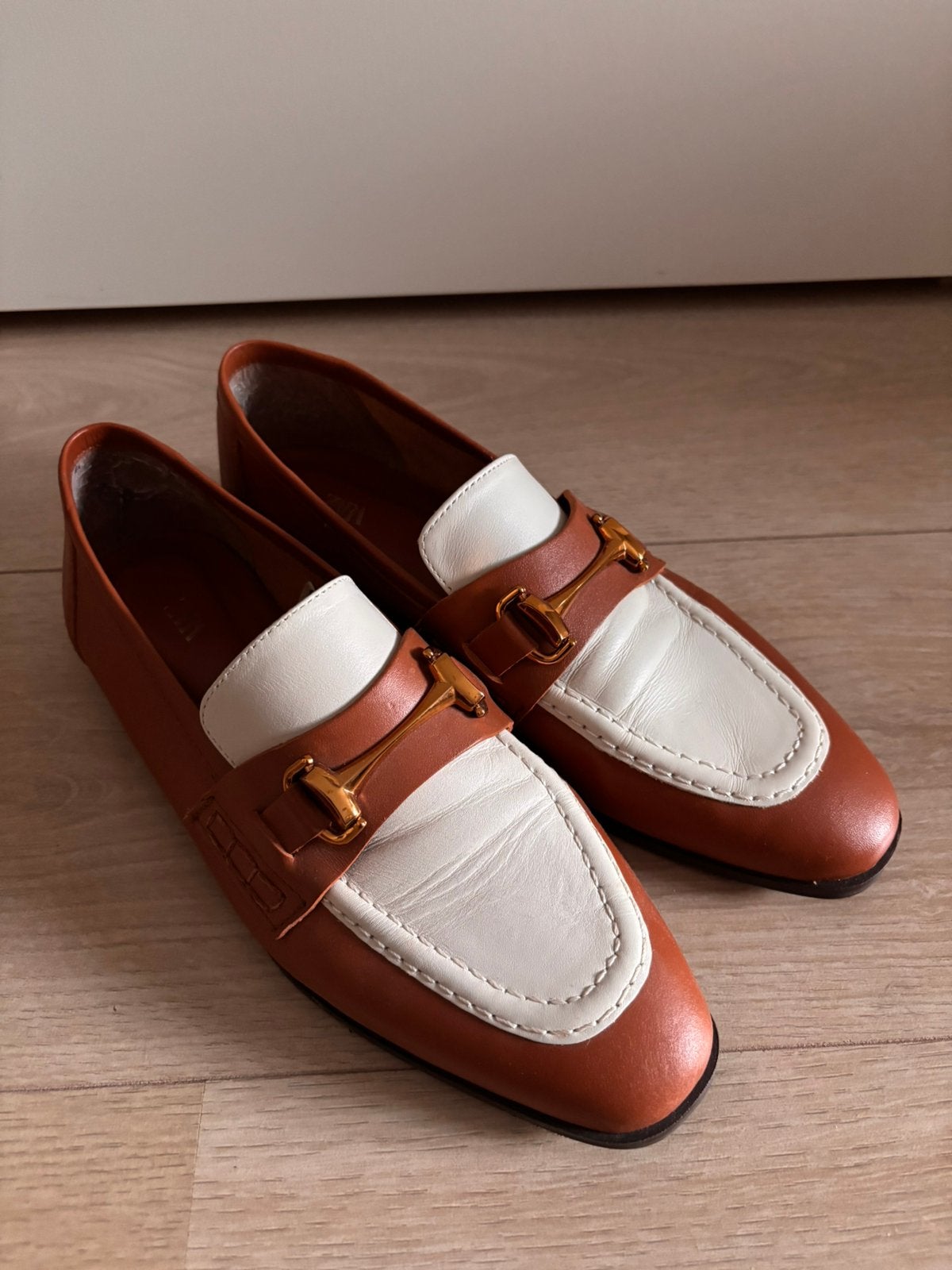 Loafers met gesp, Ophalen of Verzenden, Zo goed als nieuw, Zwart, Instappers
