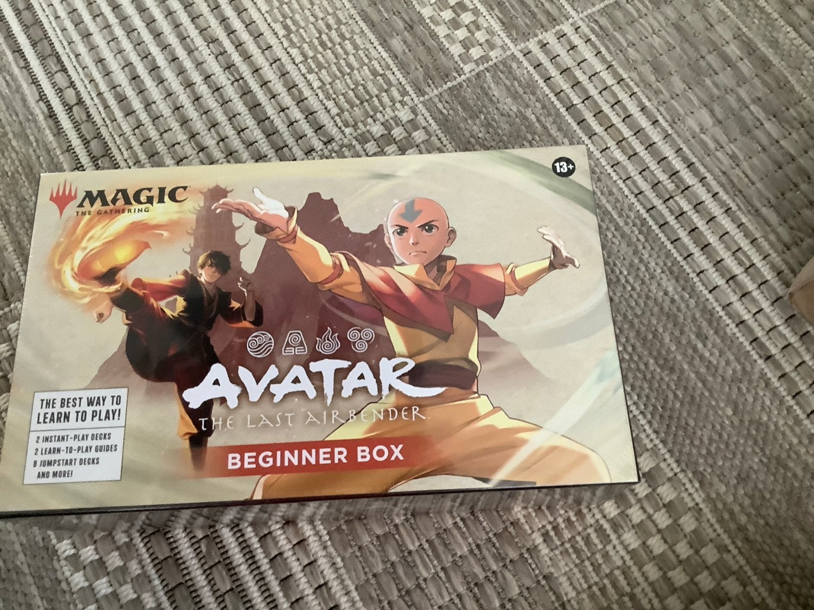Magic: The Gathering Avatar: The Last Airbender Beginner Box, Ophalen of Verzenden, Nieuw, Starterdeck