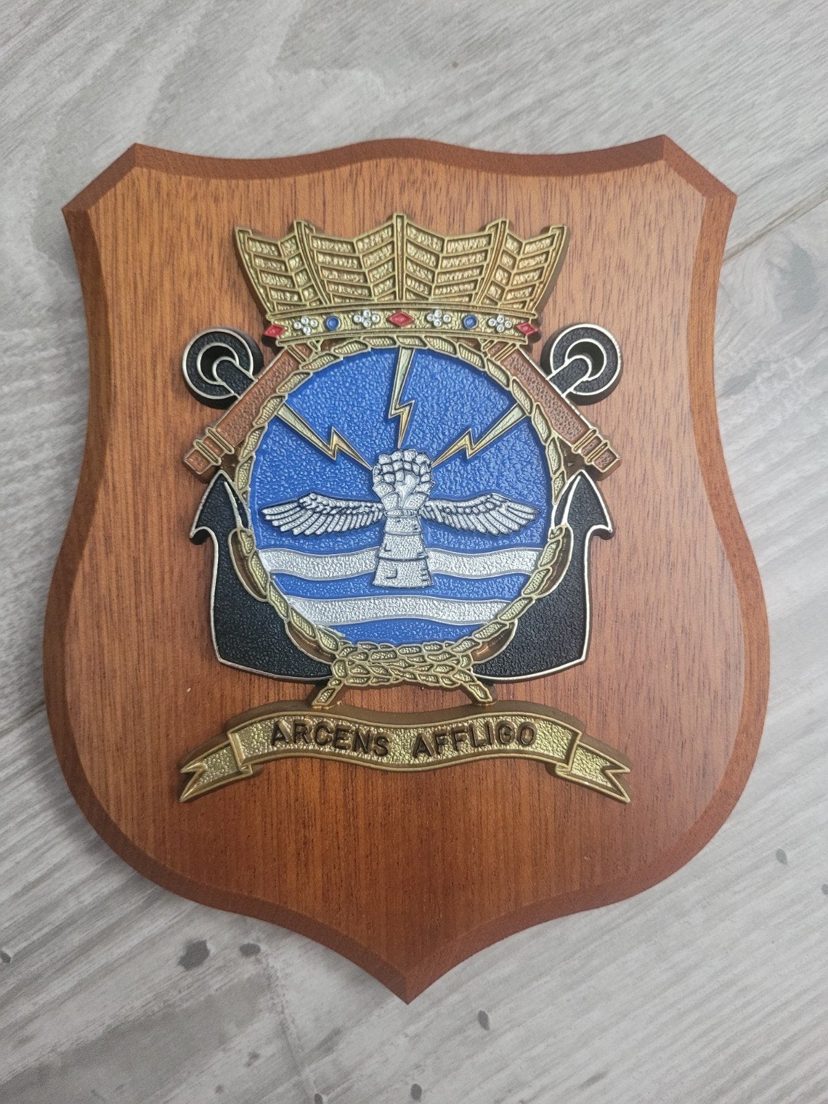 Wapenschild MLD 860 Squadron (1943-2008) KM/ CZSK/ KLU/ CLRS, Ophalen of Verzenden, Zo goed als nieuw