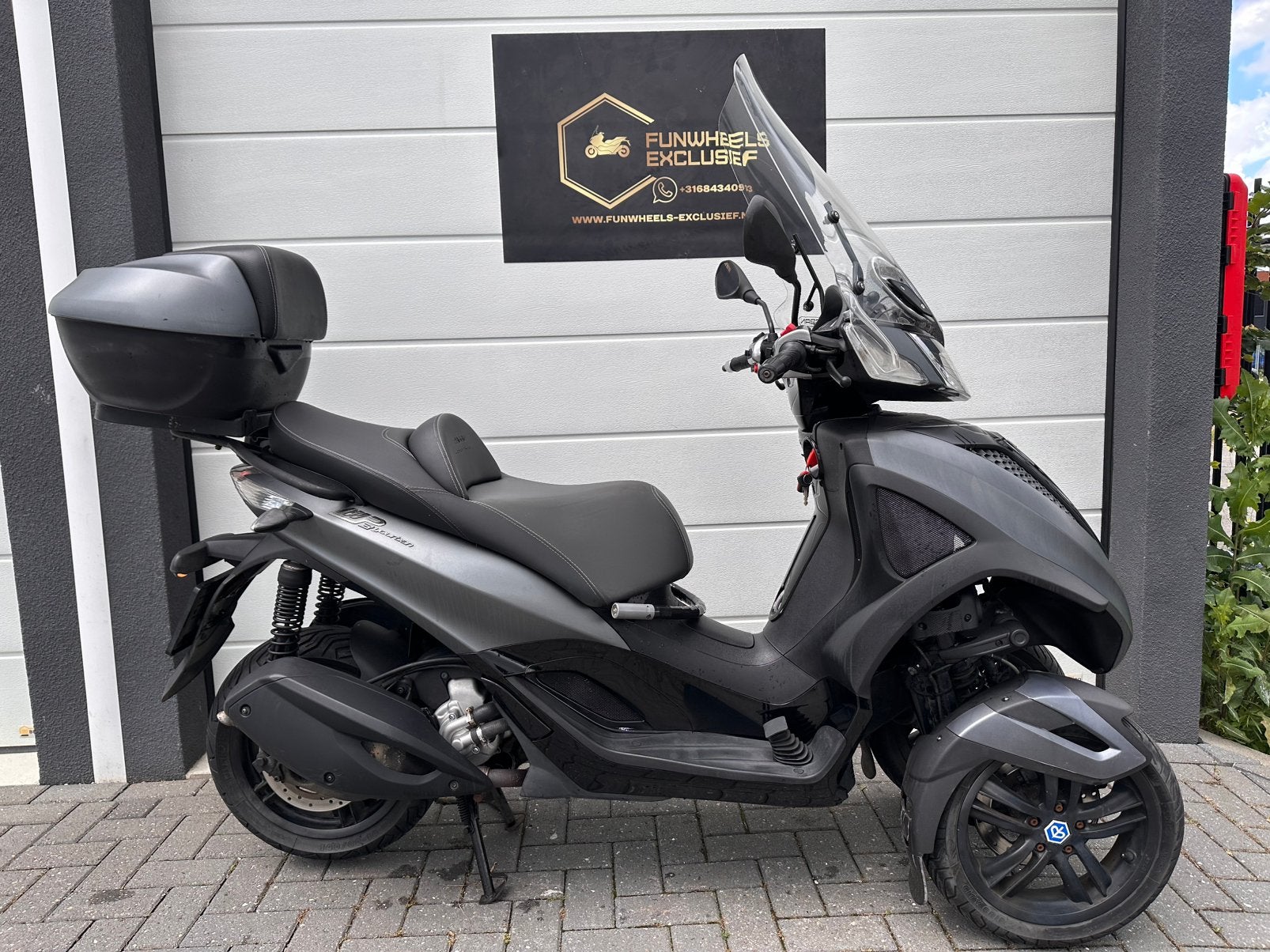 Piaggio MP3 Yourban Matgrijs Autorijbewijs B Motorscooter, Scooter, Automaat, 278 cc, 1 cilinder