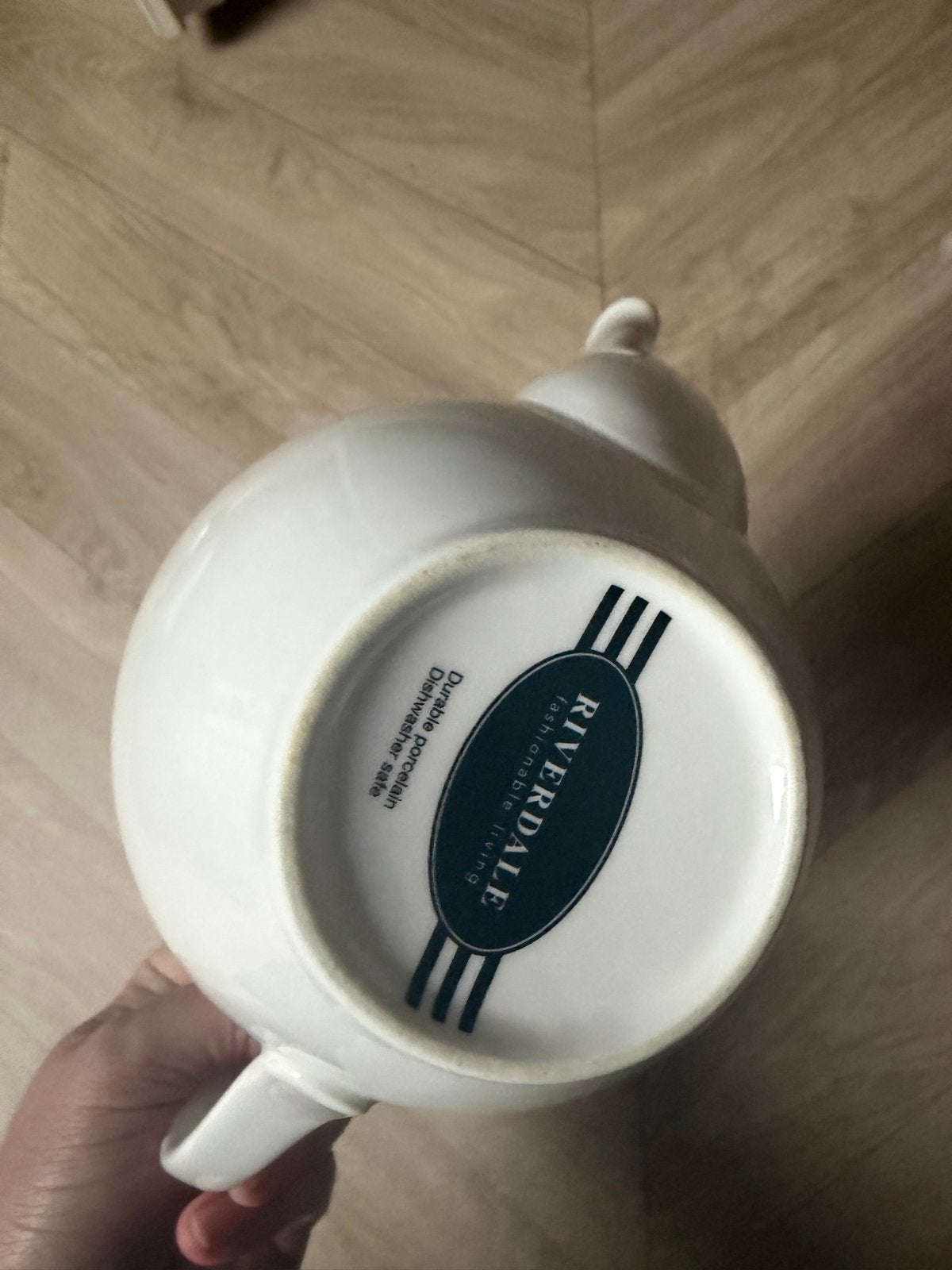 Riverdale theepot - Wit porselein, Theepot/fluitketel, Ophalen of Verzenden, Zo goed als nieuw, Steen/keramiek