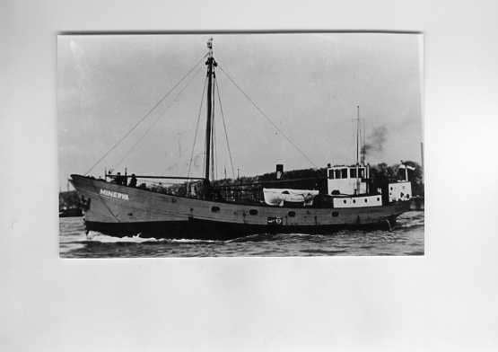 scheepvaart-foto-minerva, Ophalen of Verzenden, Zo goed als nieuw, Motorboot, Boek of Tijdschrift