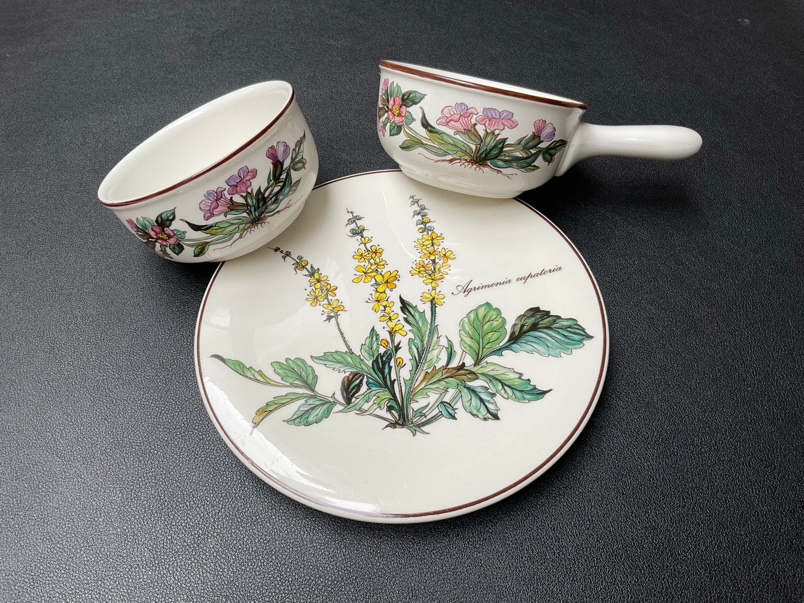 Villeroy & Boch Botanica servies: onderzetter/sauskom, Ophalen of Verzenden, Zo goed als nieuw, Porselein, Landelijk/Boerenbont