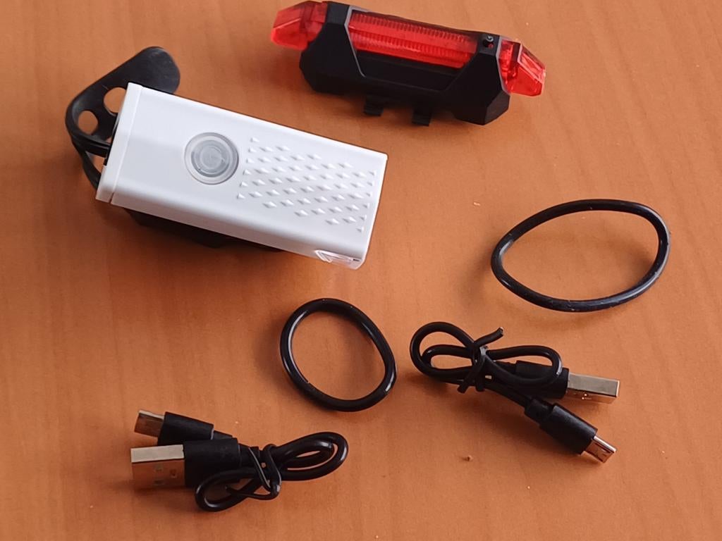 Nieuwe USB Oplaadbare Fietsverlichting Set, Ophalen of Verzenden, Nieuw