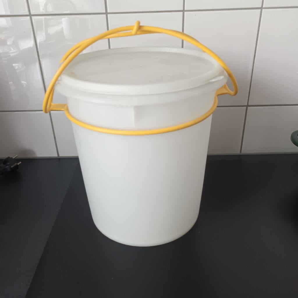 Tupperware Wasemmer - Handige Emmer met Deksel, Huis en Inrichting, Keuken | Tupperware, Ophalen of Verzenden, Zo goed als nieuw