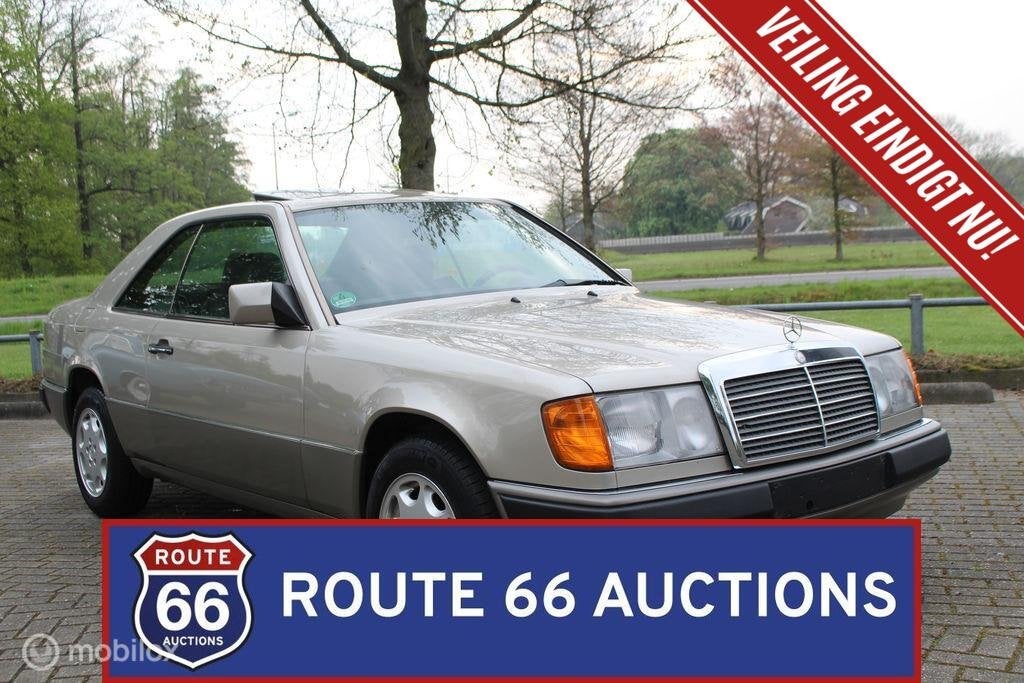 Mercedes-Benz 230 CE | 1991 | Route 66 Auctions, Auto's, Overige carrosserieën, Zwart, Mercedes-Benz, Bedrijf